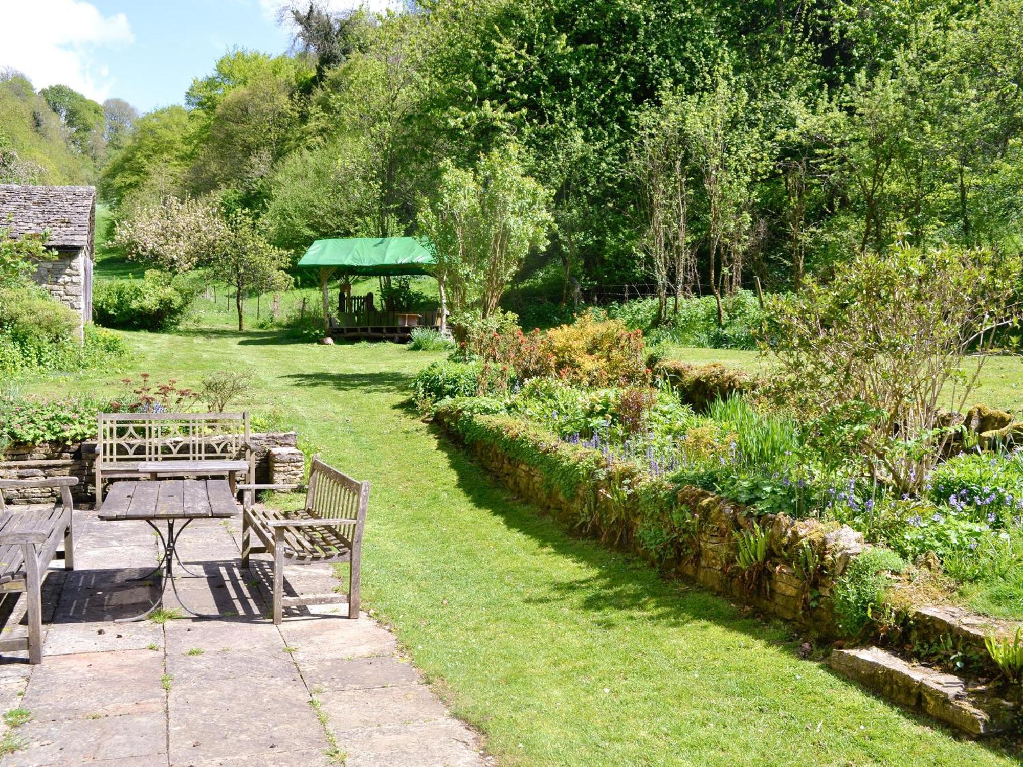Driftcombe Farmhouse Bisley  المظهر الخارجي الصورة